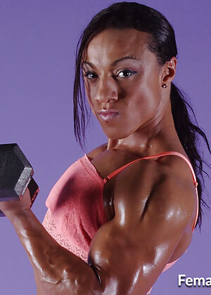 karen buff muscles 15 pics