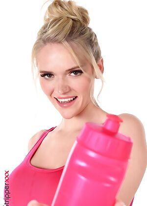 queen istripper exercise 15 pics