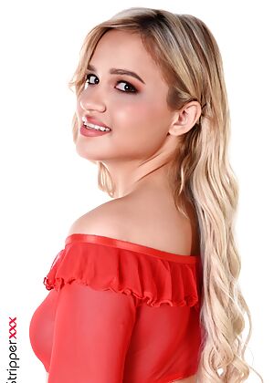 night novella spicy 15 pics