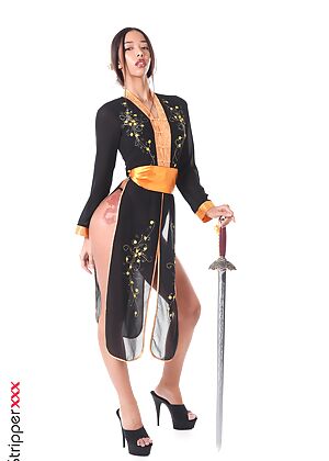 sword istripper lin 15 pics