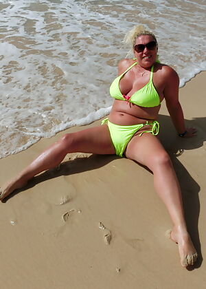 barby cape wank 16 pics