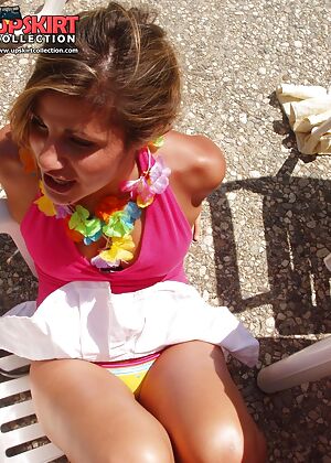 upskirt lace photo 12 pics