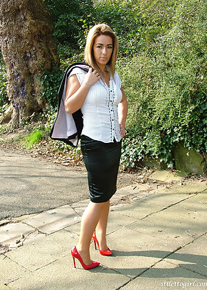 red outdoor door 16 pics