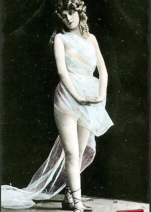 sweet posing beautiful 12 pics