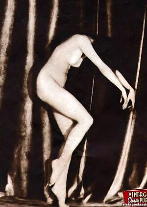 girl naked girls 12 pics