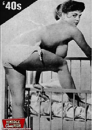 naughty boob showing 12 pics