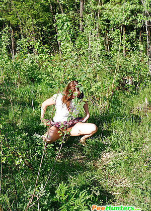 ass leak taking 16 pics