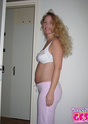 ladies  pregnant 12 pics