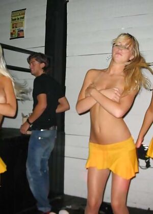 girls skirt room 12 pics