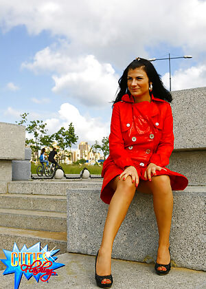 red street flash 16 pics