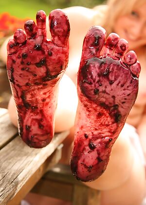 play lucy plays 16 pics