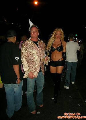 amateur flashers public 13 pics