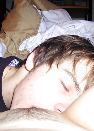 girls puss naked 8 pics