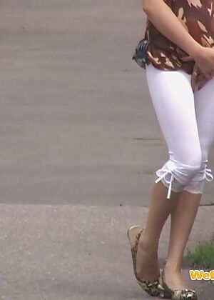 piss herself used 15 pics