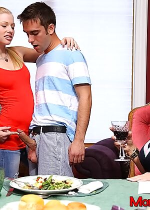 fucking mom cat 12 pics