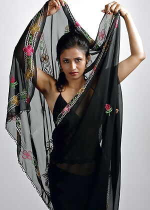 amateur poses giving 15 pics