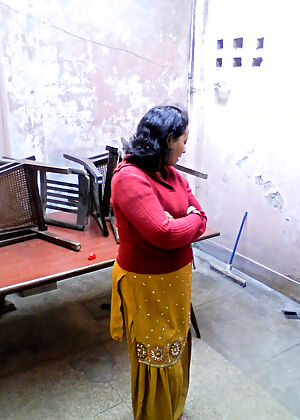 wife mumbai indian 6 pics