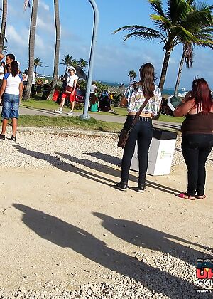 girls street tight 12 pics