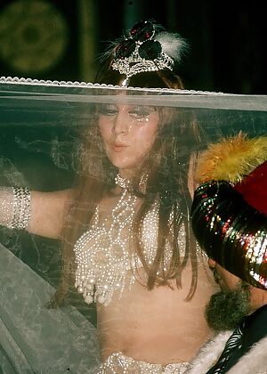 babe anyone babes 15 pics