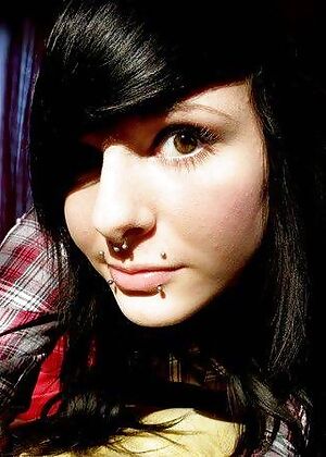 girls  scene 12 pics