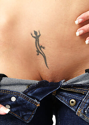 gina  devine 16 pics