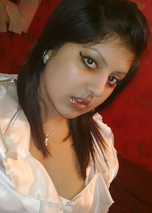 college showing show 10 pics