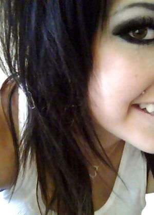 nude chicks emo 12 pics
