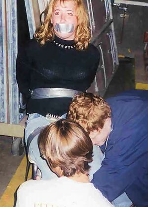 light bondage sub 12 pics