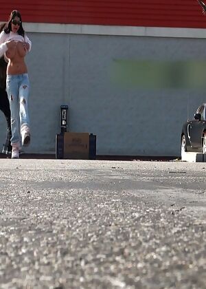 boob public surprise 16 pics