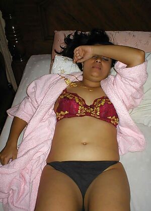 sexy shower show 6 pics