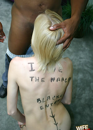 blond sucks dick 7 pics