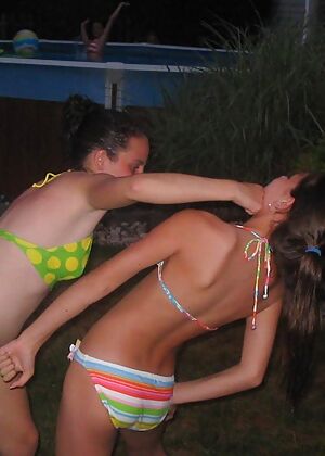 girls wild art 8 pics