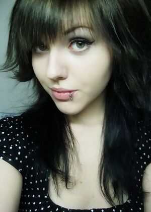 sexy scene girls 12 pics