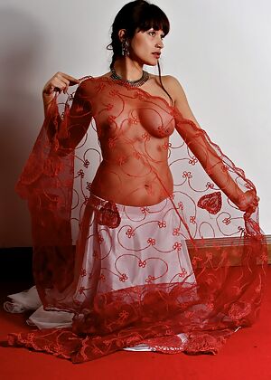 strip babe outfit 15 pics