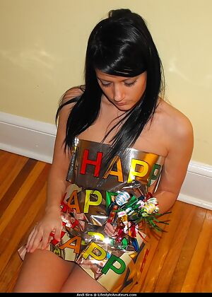    14 pics