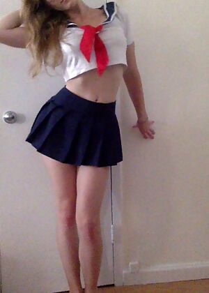    8 pics