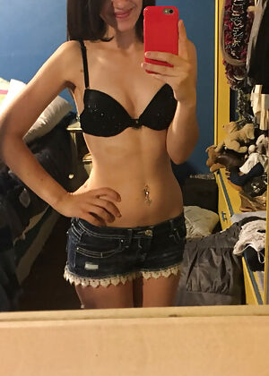    4 pics