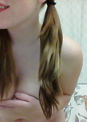 playful   1 pics