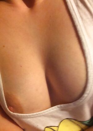 peekaboo   1 pics