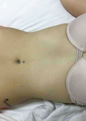 showing  owns 1 pics