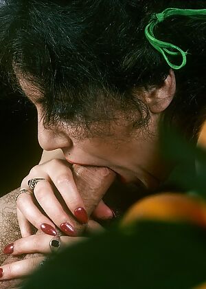 over puss cum 11 pics