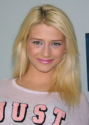 amateur  true 16 pics