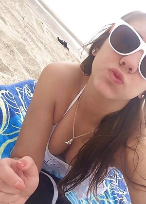 beach   1 pics