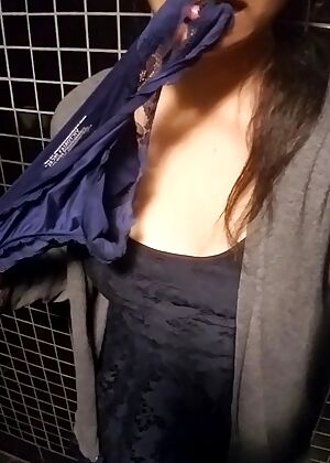    2 pics