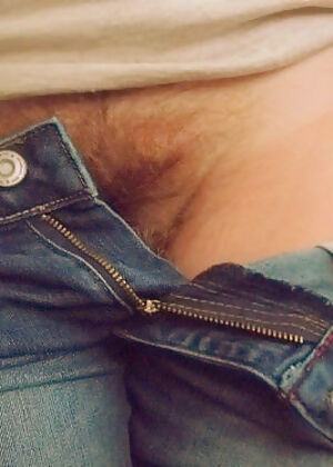 peeking   1 pics