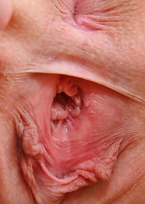 Gape My Pussy #7 of 15