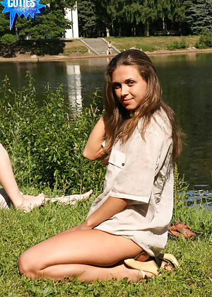 Cuties Flashing #9 of 16