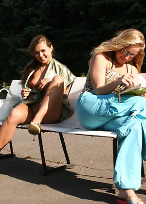 Cuties Flashing #14 of 16