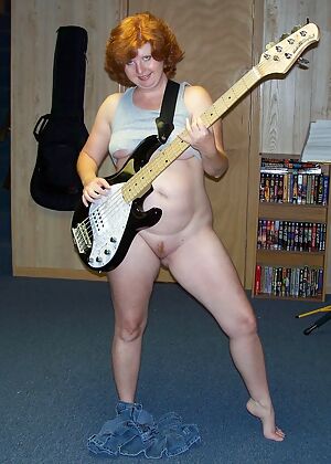 Fat Amateur MILF #2 of 7