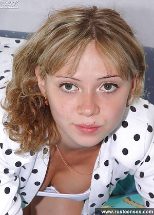 Rus Teen Sex #9 of 16